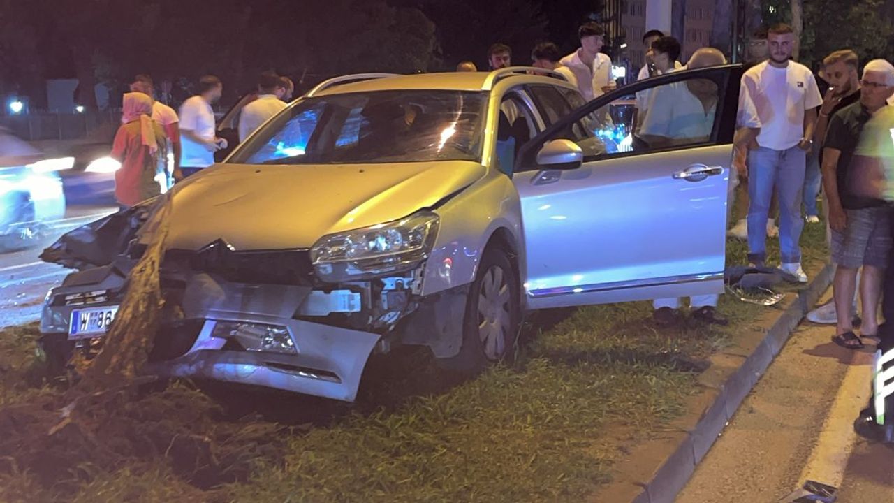 Samsun Atakum'da Kaza: İki Kişi Yaralandı