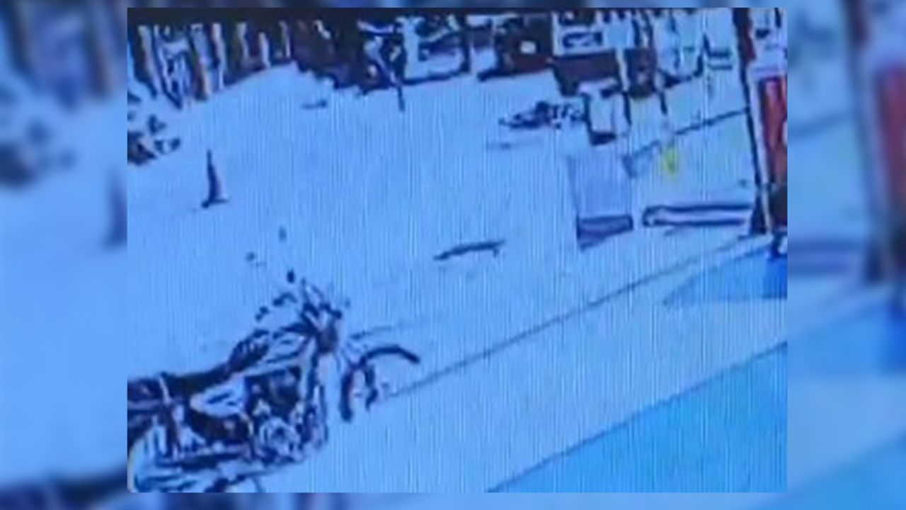 Aydın'da korkunç kaza, yaşlı adamın aracın altında kalmasıyla sonuçlandı.