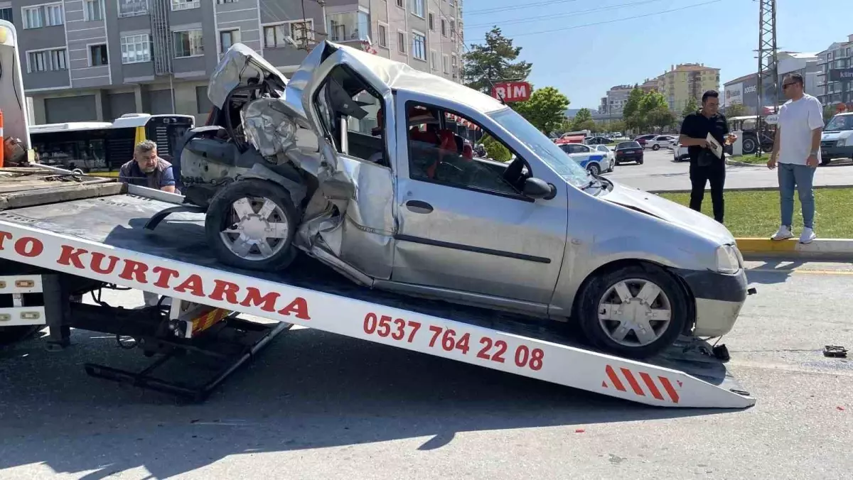Çorum'da Zincirleme Kaza: 6 Yaralı