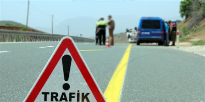 Milas'ta trafik kazasında Belediye Müdürünün kızı hayatını kaybetti.