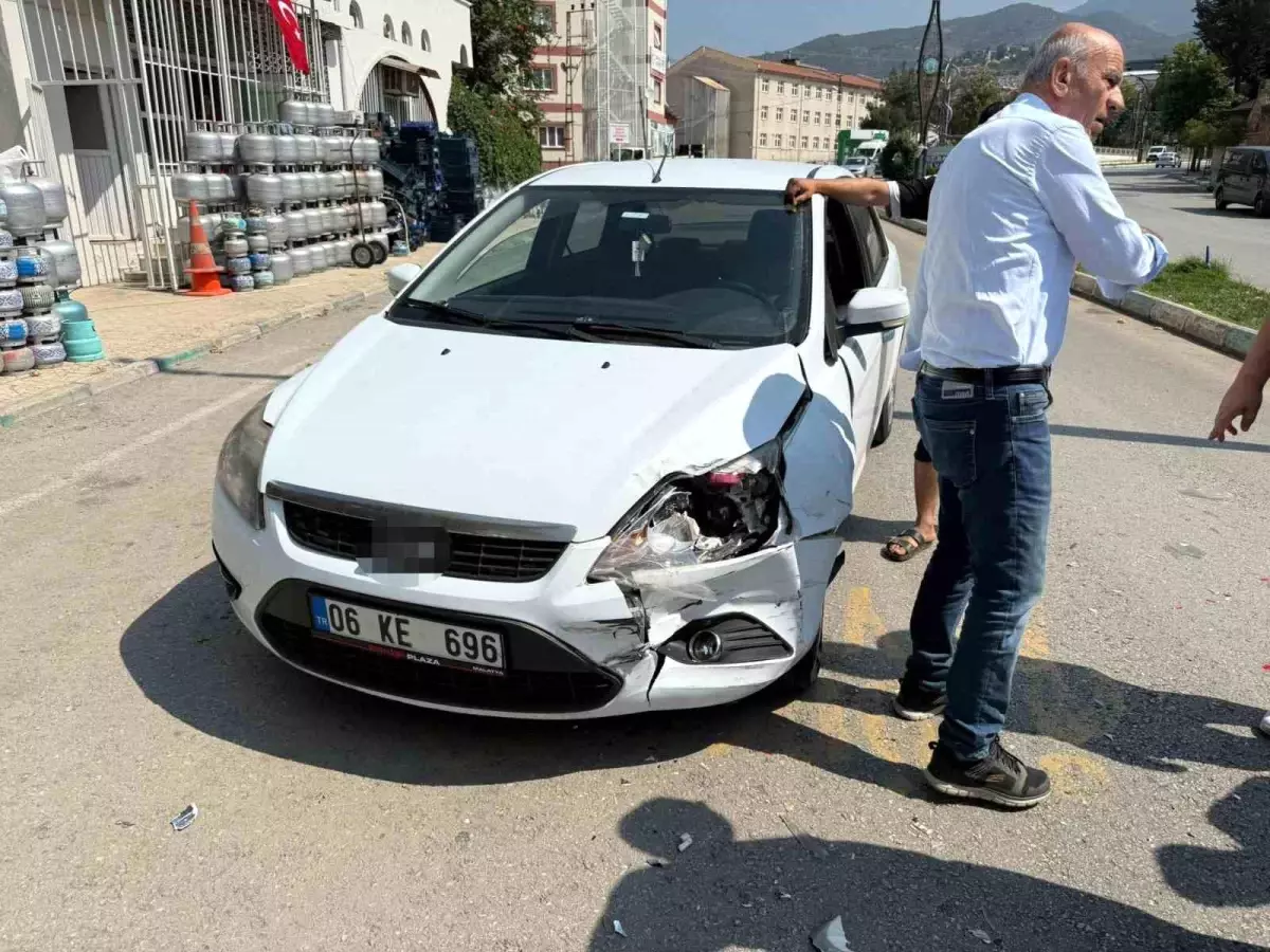 Osmaniye'de Meydana Gelen Trafik Kazasında 1 Kişi Yaralandı