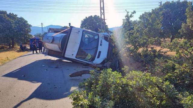 Uşak'ta kaza sonucu motor sürücüsü hayatını kaybetti.