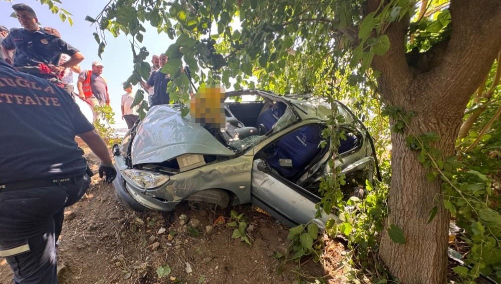 Muğla'da trajik kaza: Biri çocuk 2 kişi hayatını kaybetti.