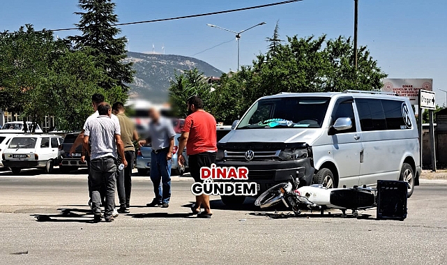 Dinar İYAŞ Yolunda Trafik Kazası: Motosiklet ile Araç Çarpıştı