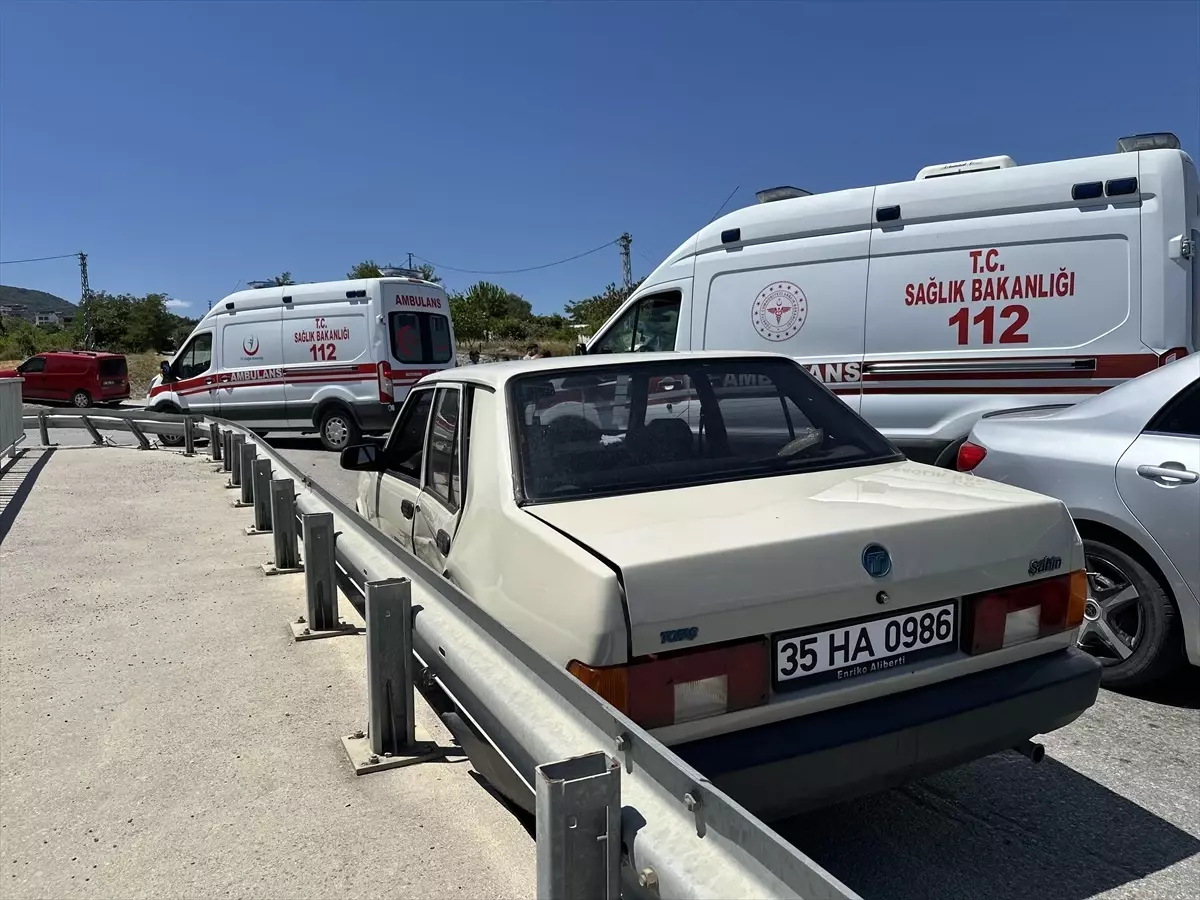 Gerze'de Kaza Sonucu 3 Kişi Yaralandı