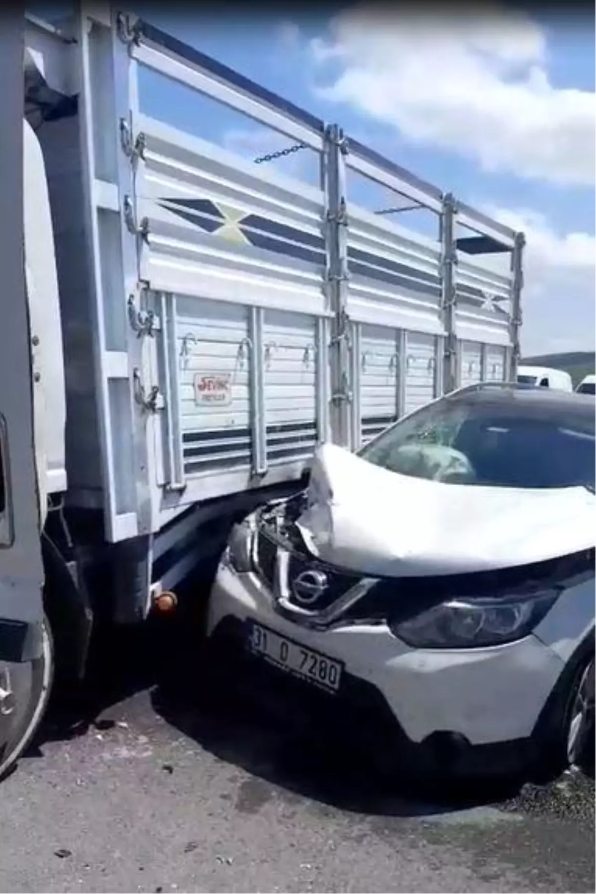Ardahan'da trafik kazasında bir kişi yaralandı.