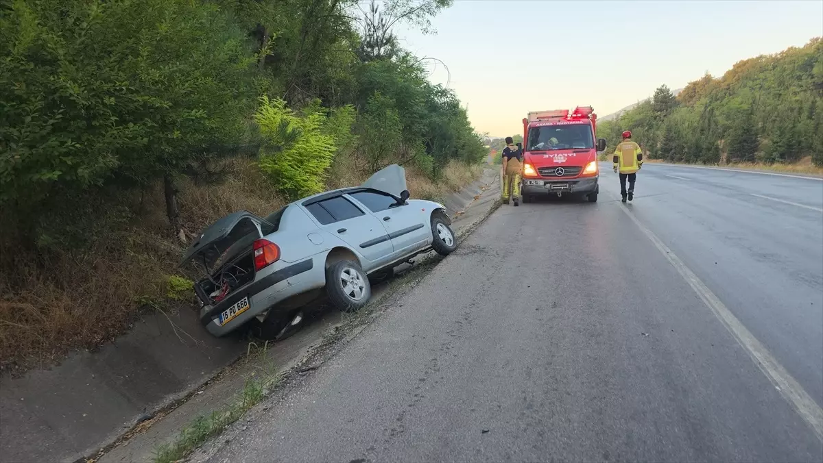 Bursa'da kaza meydana geldi: 2 kişi yaralandı.