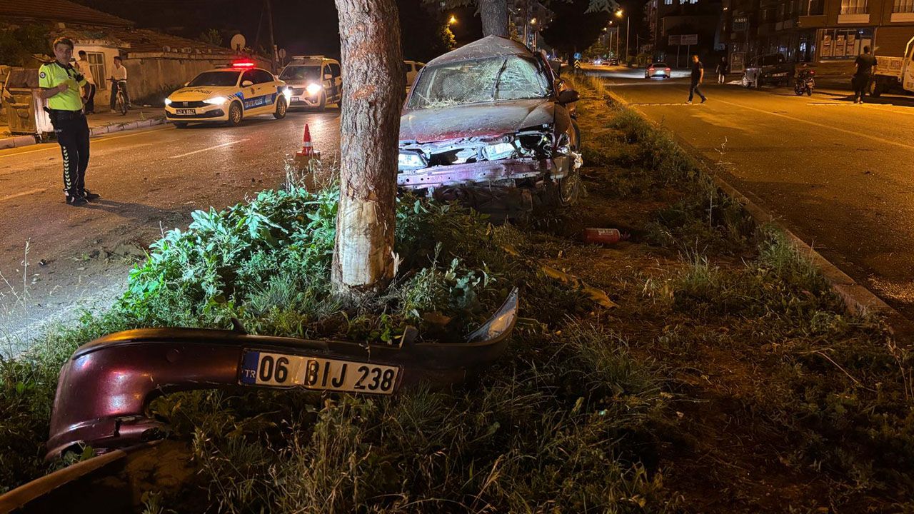 Cumhuriyet Bulvarı'nda Kaza: 1 Kişi Yaralı