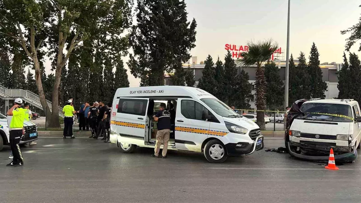 Kahramanmaraş'ta Trafik Kazasında 1 Kişi Hayatını Kaybetti, 2 Kişi Yaralandı.