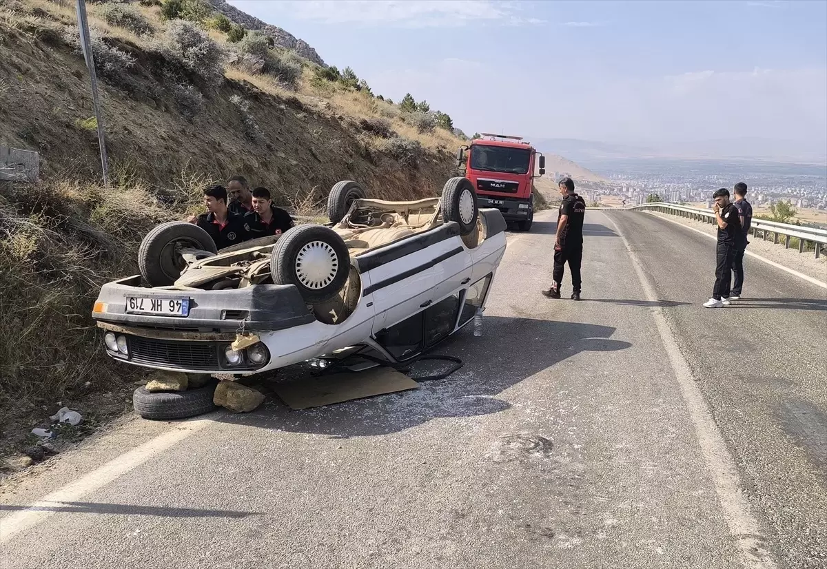 Elbistan'da trafik kazasında bir kişi hayatını kaybetti, bir kişi yaralandı.