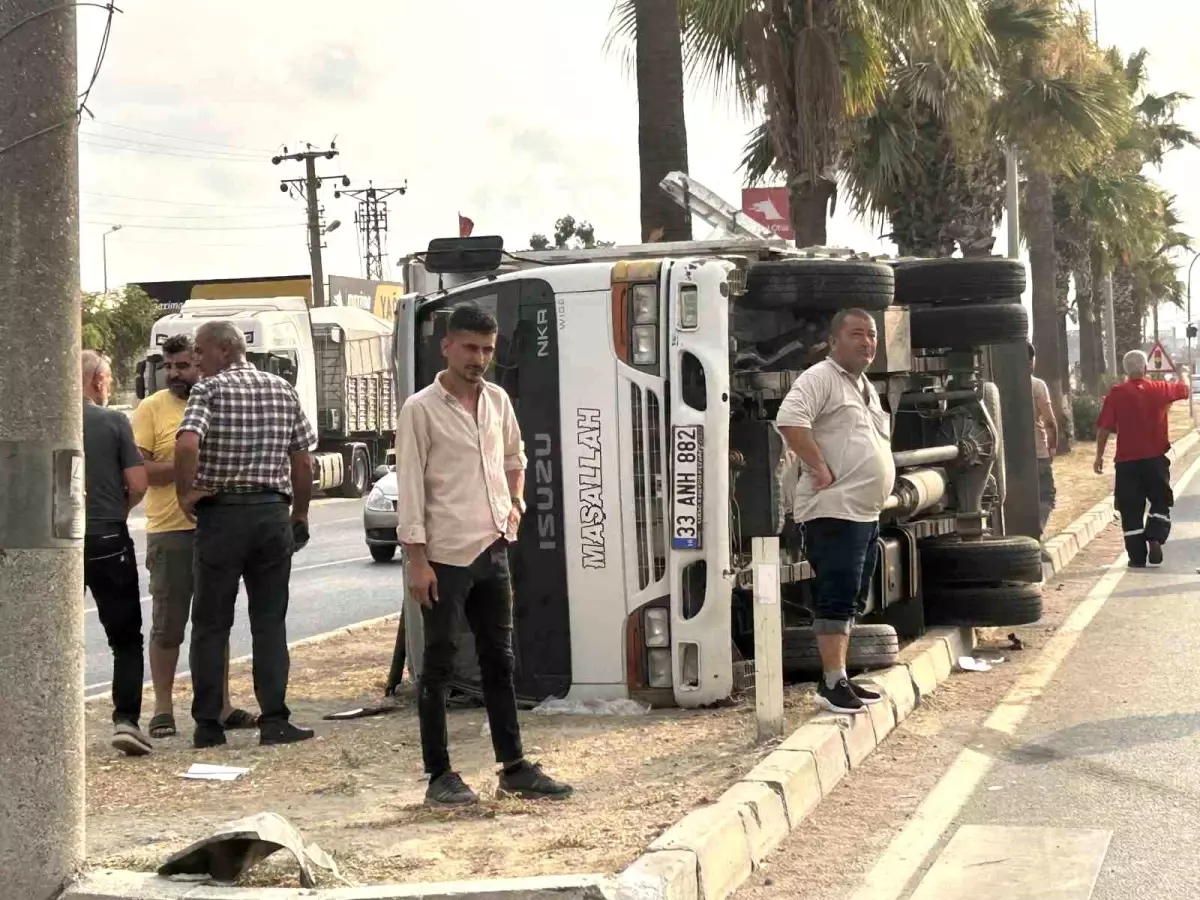 Tarsus'ta Kaza: 2 Kişi Yaralı