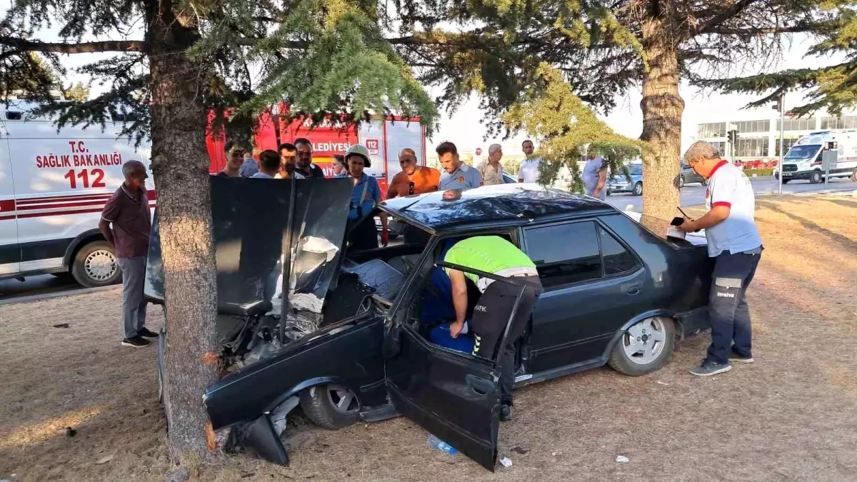 Karaman'da Trafik Olayı: Sürücü Yaralandı