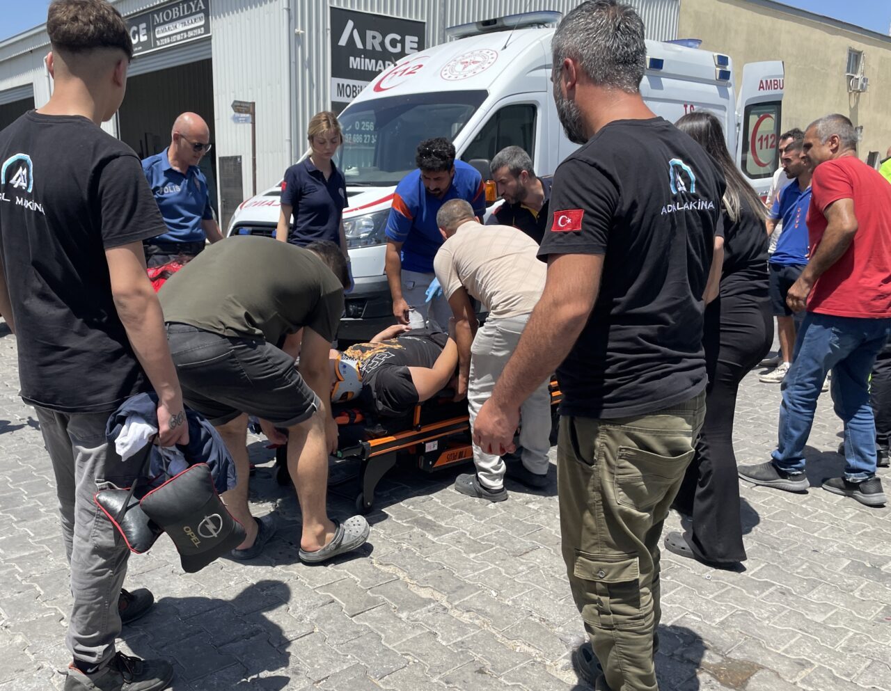 Korkunç kaza 2 kişiyi yaraladı! - Son Dakika Haberleri