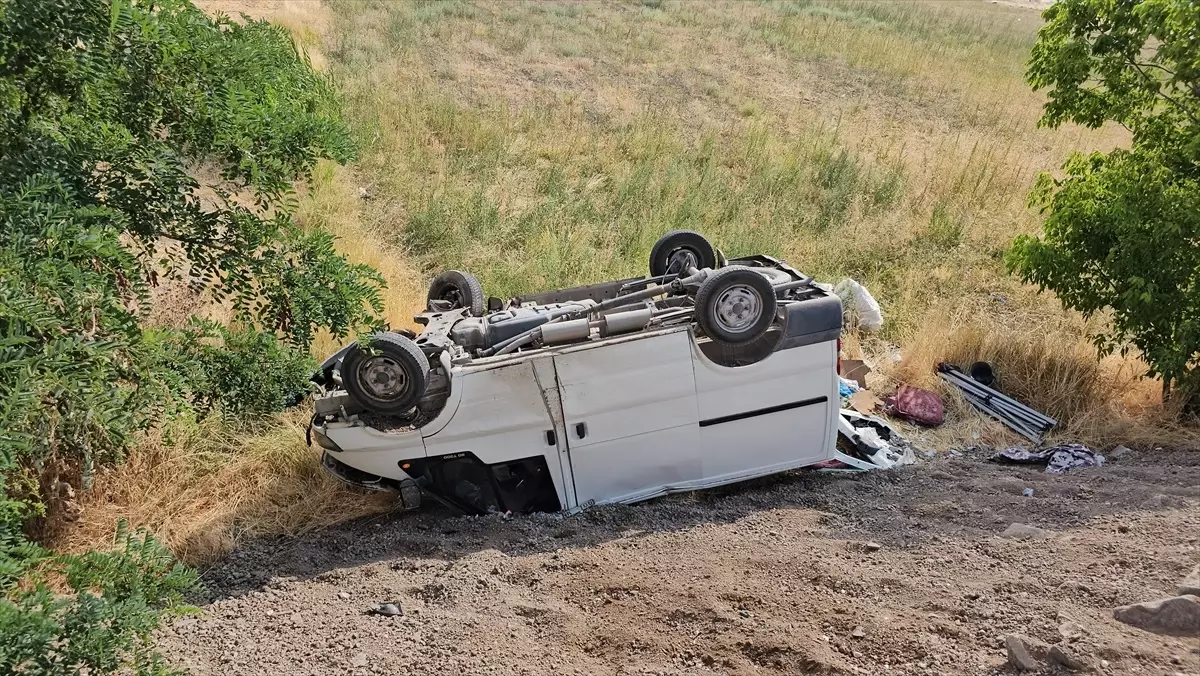 Van'da kaza sonucu 11 kişi yaralandı.