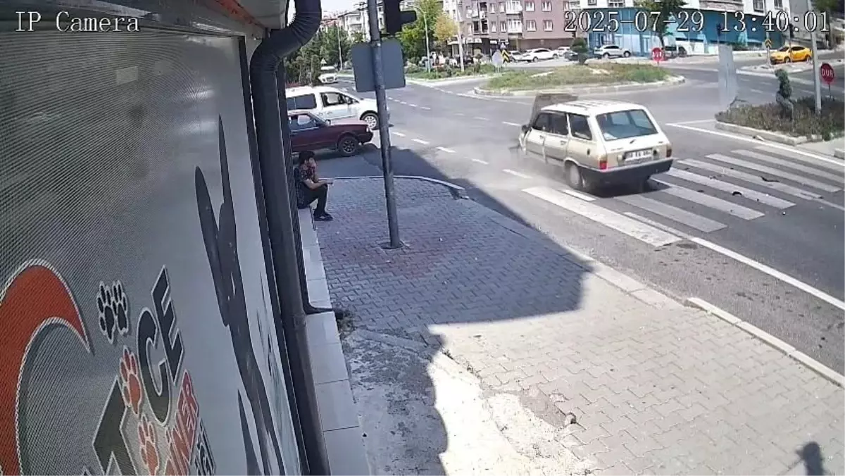 Nevşehir'de Kaza: 2 kişi Yaralı