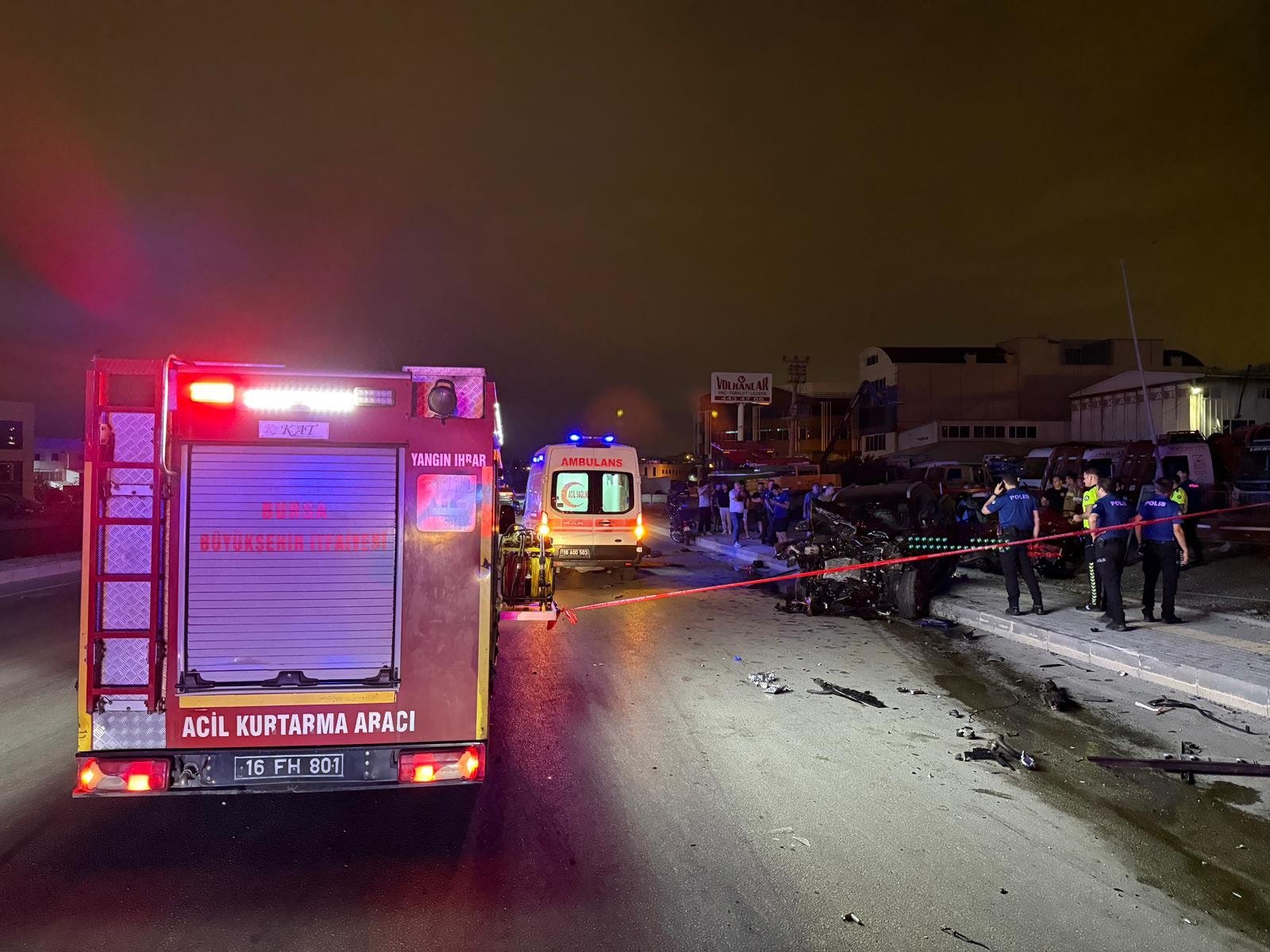 Bursa'da kaza sonucu 2 kardeş öldü.