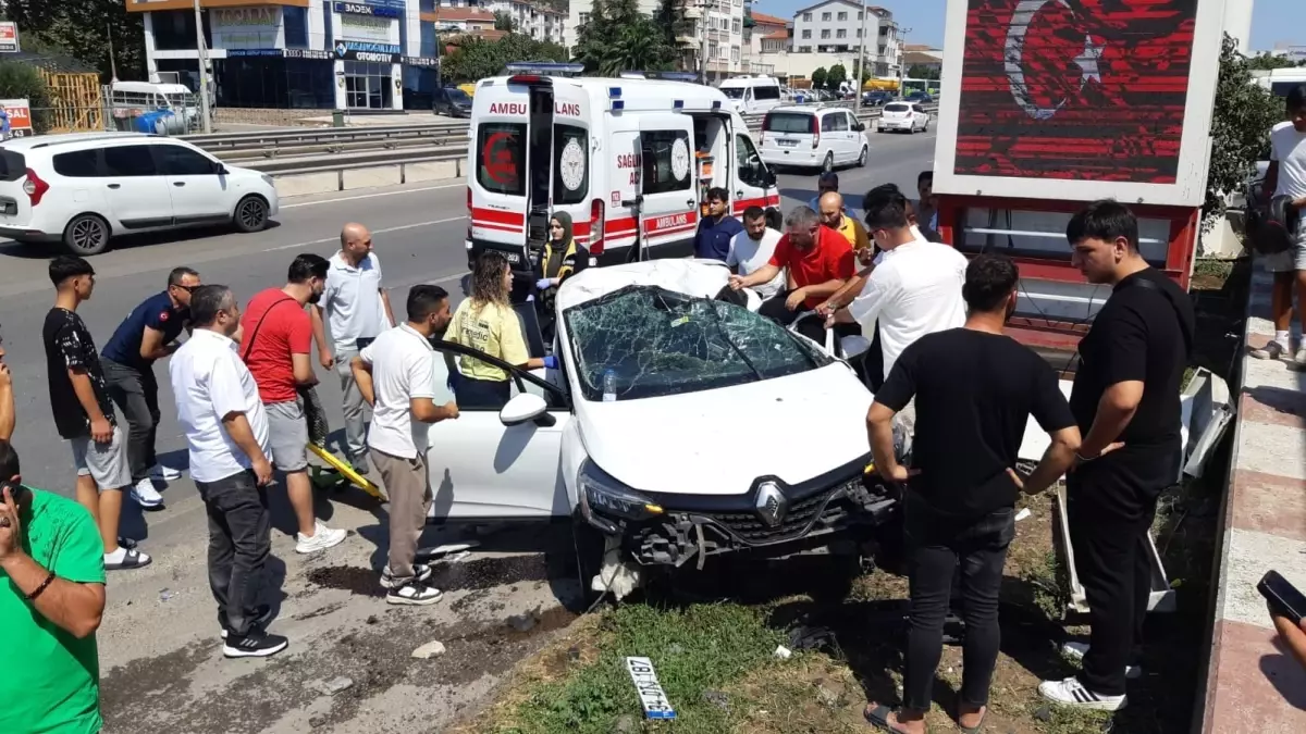 Körfez'de Trafik Kazasında Sürücü Ciddi Şekilde Yaralandı