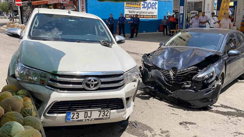 Elazığ'da meydana gelen trafik kazağı