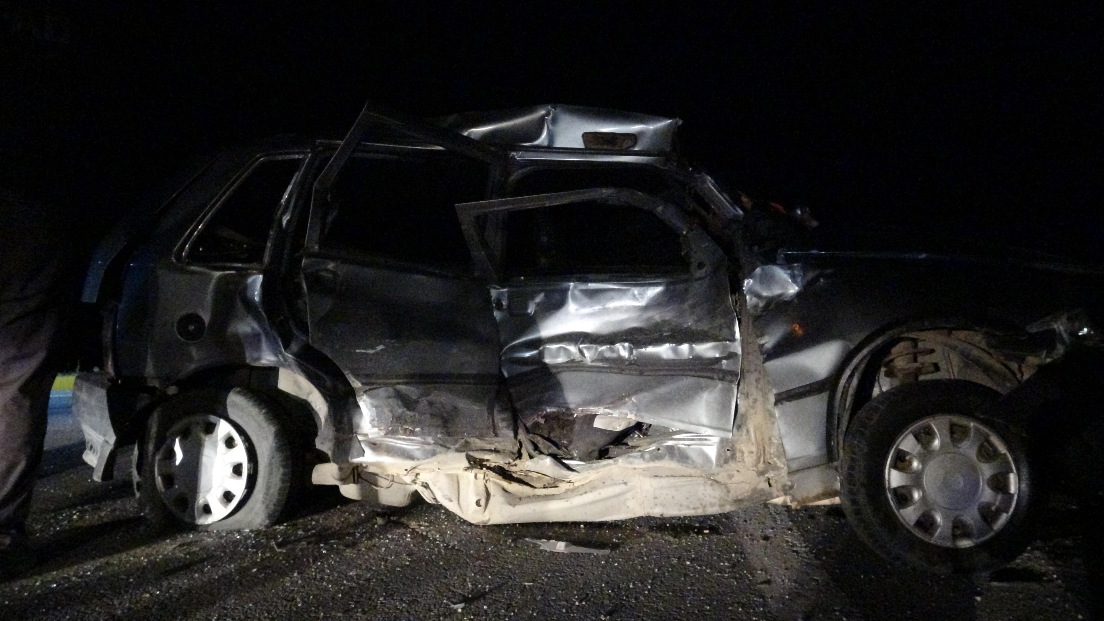 Sivas'a özgü iki farklı trafik kazasında 4 kişi yaralandı.