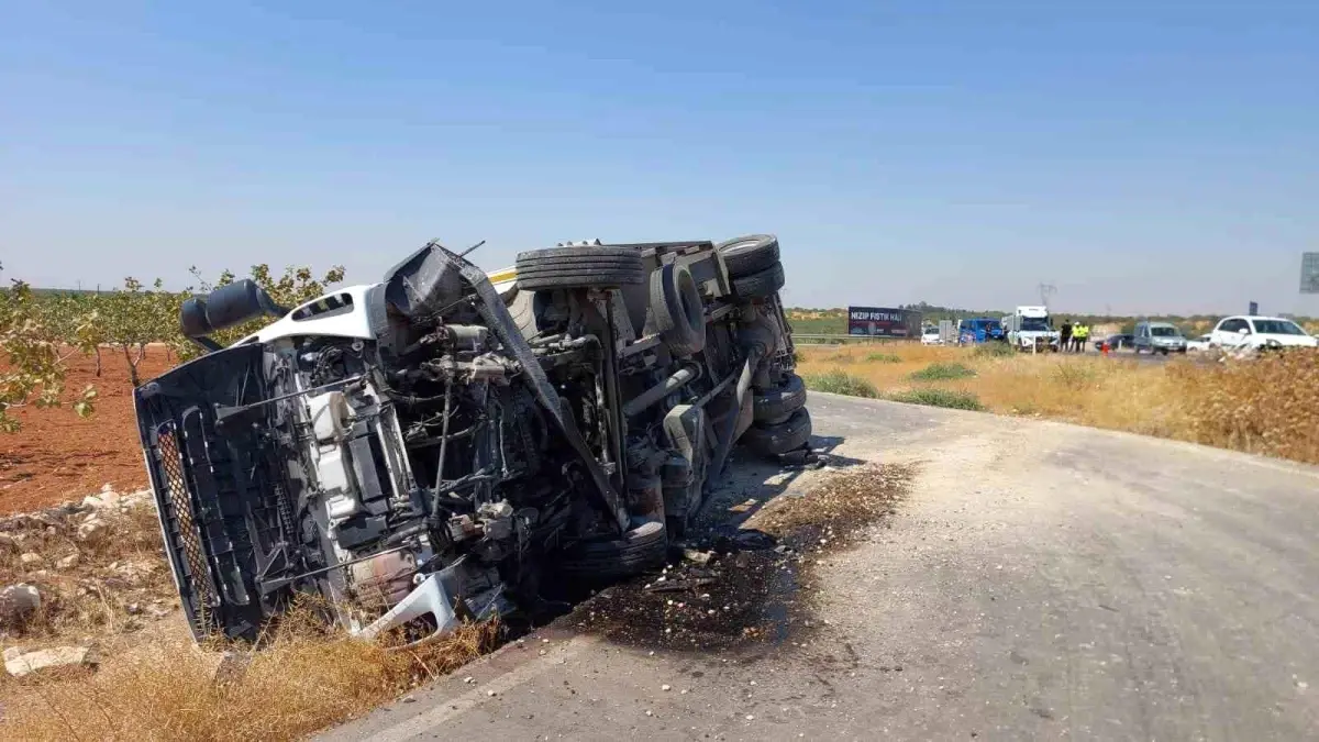 Nizip'te trafik kazasında bir kişi yaralandı.