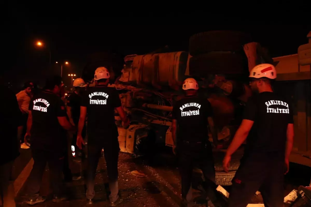 Şanlıurfa'da Zincirleme Kaza: 3 Kişi Yaralı