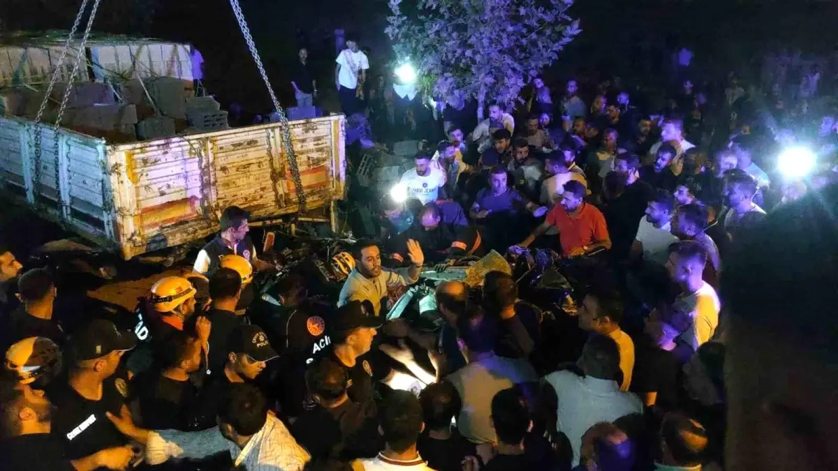 Van'da trafik kazasında iki kişi yaşamını yitirdi.