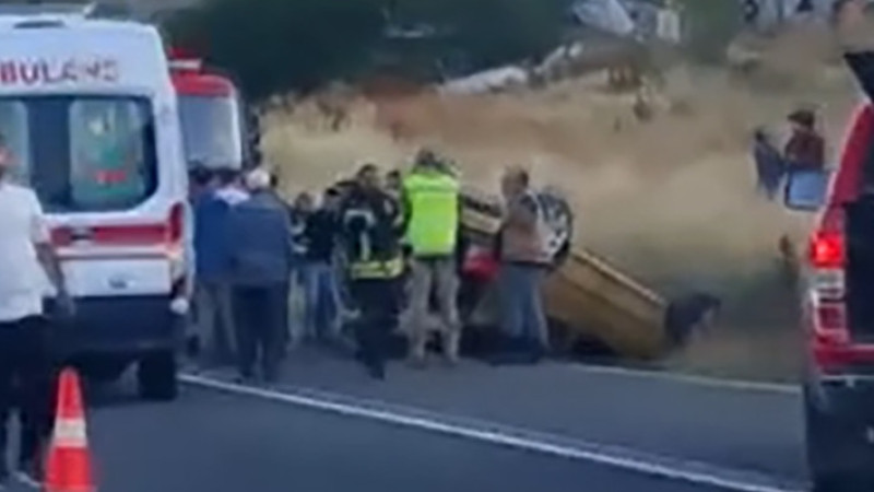 Erzurum'da trafik kazasında bir kişi hayatını kaybetti, bir kişi ağır yaralandı.