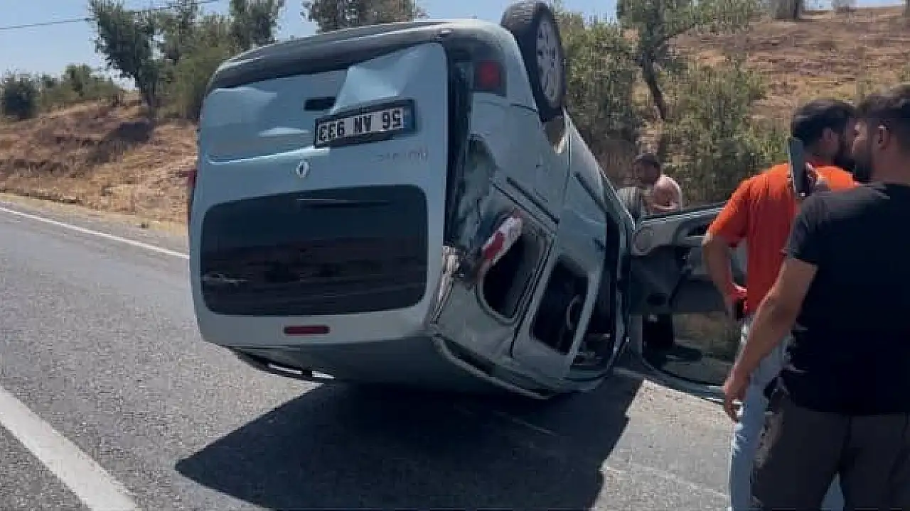 Siirt'te Veyselkarani Caddesi'nde Meydana Gelen Trafik Kazasında Bir Kişi Yaralandı.