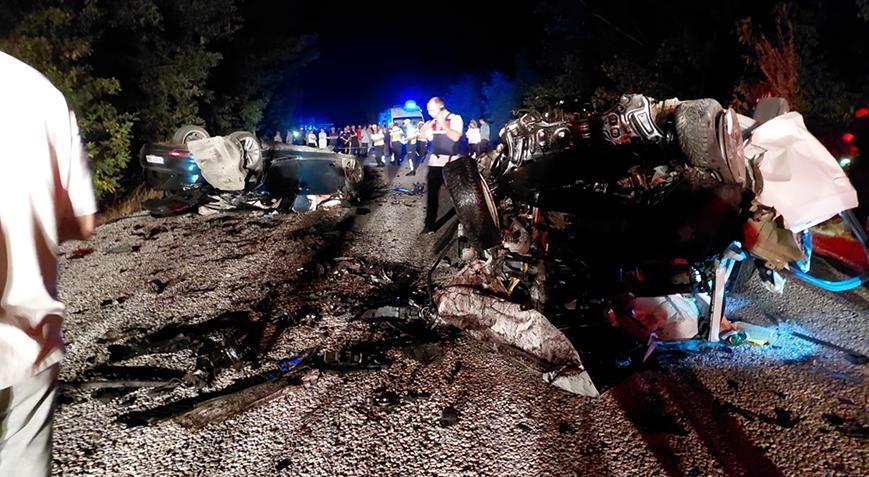 Çanakkale'de trajik kaza! 6 kişi yaşamını yitirdi.