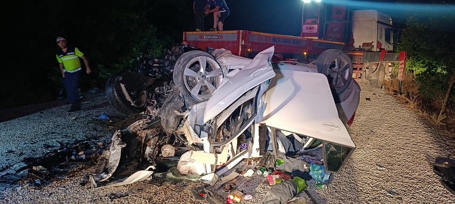Çanakkale'de trajik kaza! 6 kişi öldü