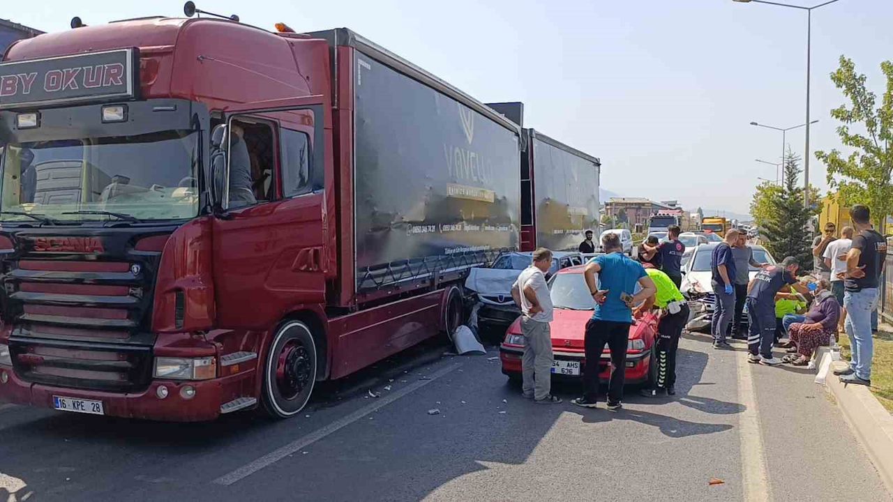 İnegöl’de kaza sonucu 2 kişi yaralı durumda