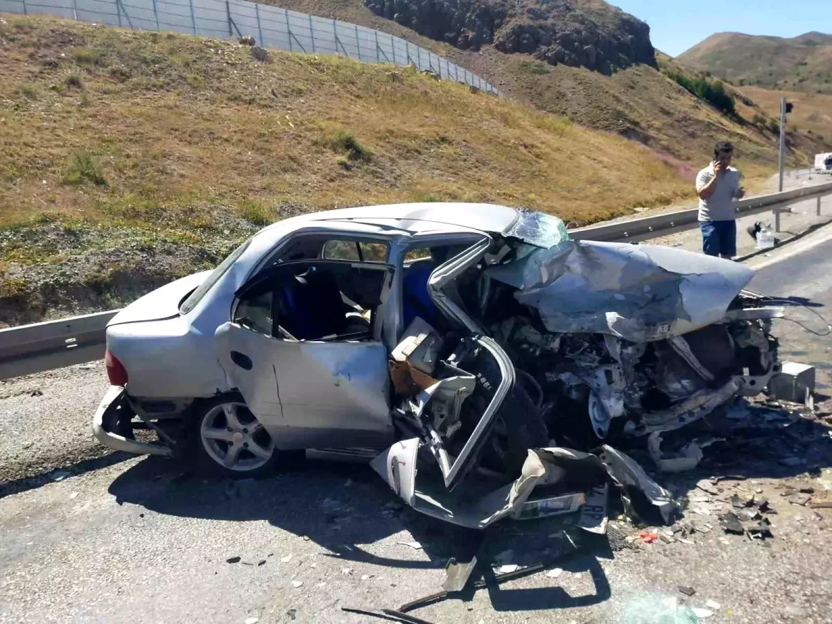 Erzincan'da Kaza: 4 Kişi Hayatını Kaybetti