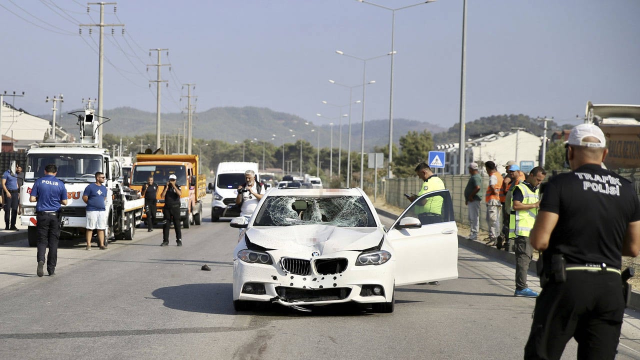 Eski AKP milletvekili trafik kazasında yaşamını yitirdi.