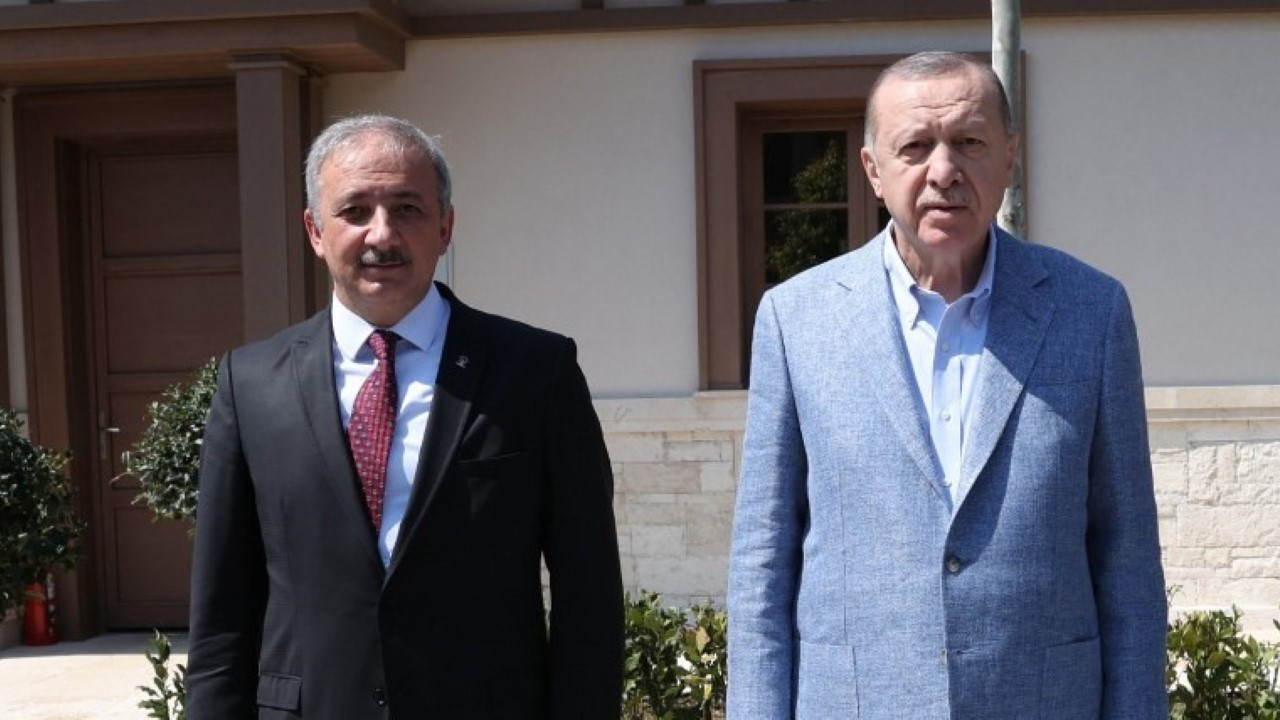 AKP milletvekili Kadem Mete'nin bir kaza geçirdiği bildirildi.
