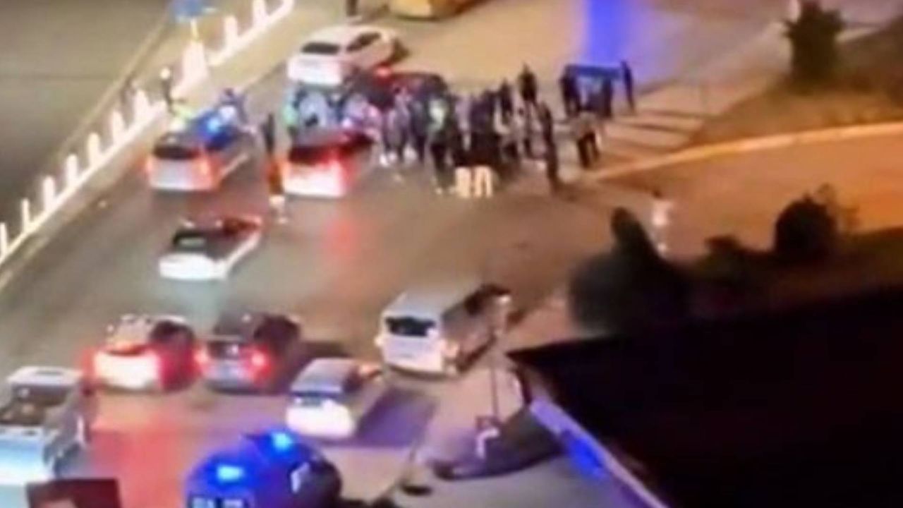 Trafikte kaza sebebiyle çıkan kavgada bir kişi yaralandı.