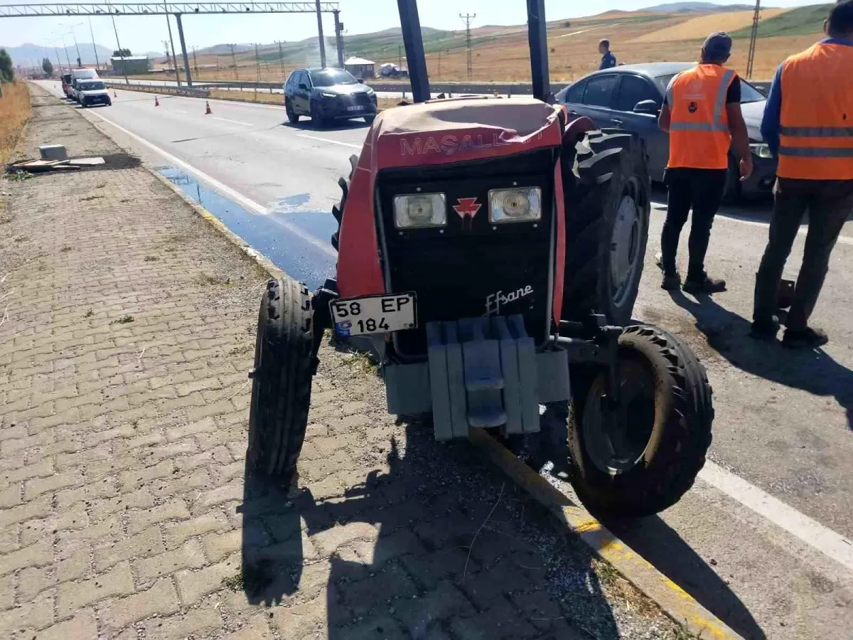 İmranlı'da meydana gelen trafik kazasında 3 kişi yaralandı.