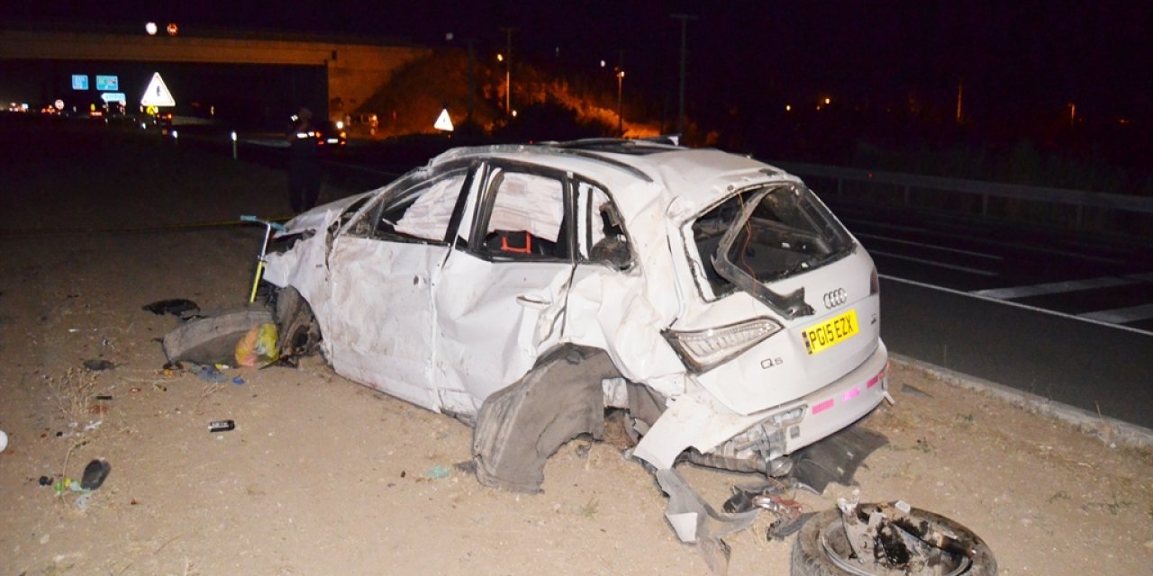 İngiltere'yi ziyaret eden aile kaza geçirdi: 2 ölü, 3 yaralı