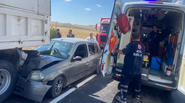 Çorum'da zincirleme trafik kazası sonucu 10 kişi yaralandı.