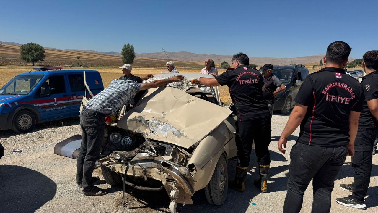 Afşin'de Kaza: 2 Kişi Yaralandı