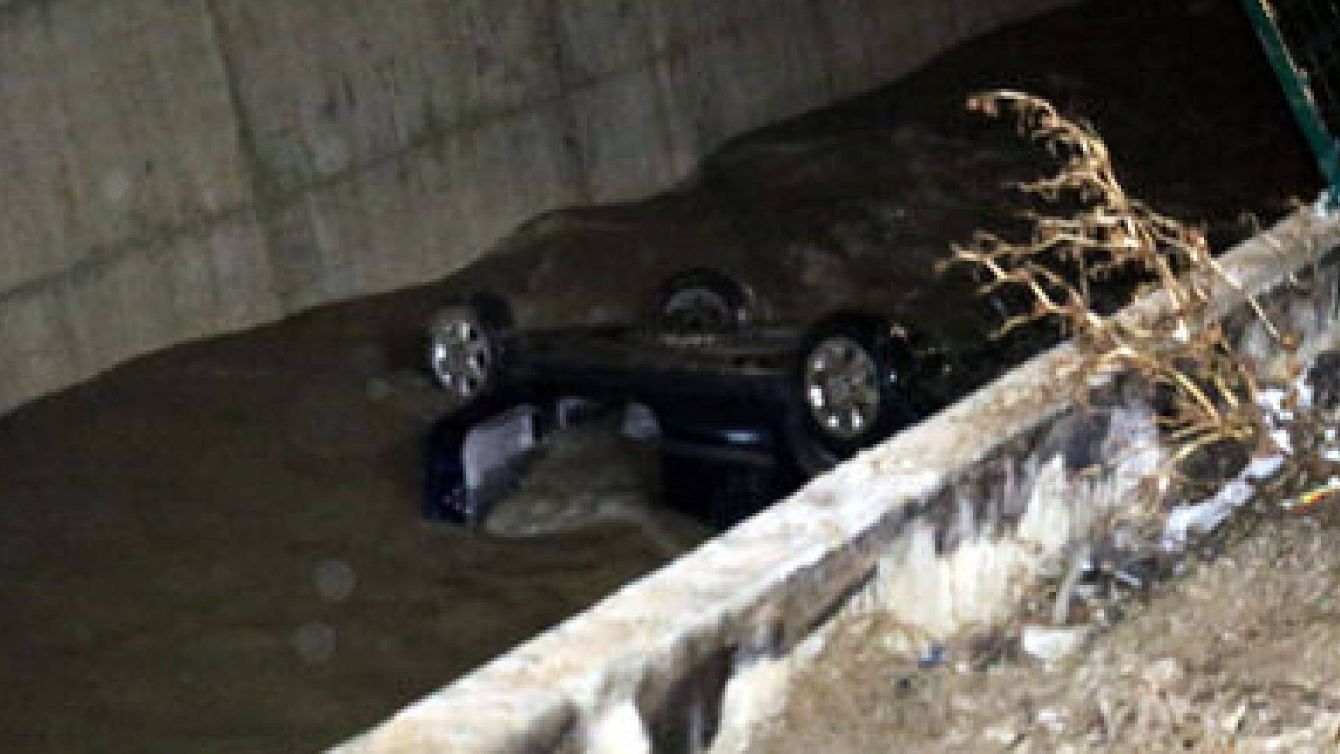 Ankara'da korkunç bir olay: Araç Hatip Çayı'na düştü.