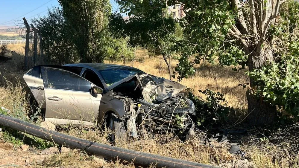 Kayseri'de kaza: 2 kişi yaralandı.