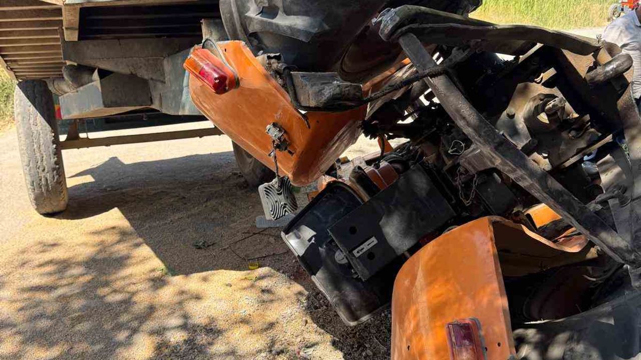 Traktör kaza: 2 kişi yaralandı