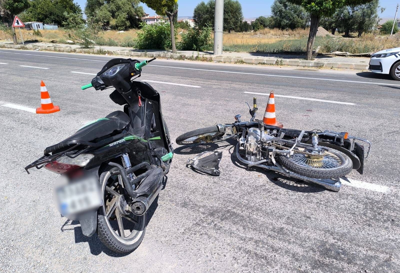 Afyonkarahisar Şuhut'ta acil durum: Trafik kazası haberleri