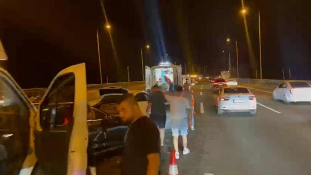 Bolu'da Gece Karmakarışık Kaza: 4 Araç Kaza Yaptı