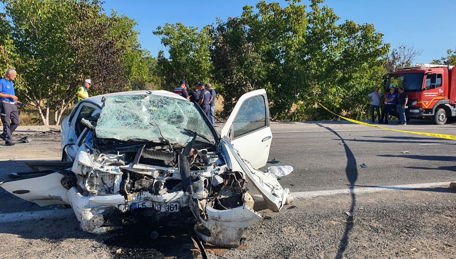 Manisa'da kaza: 3 kişi hayatını kaybetti, 2 kişi yaralı