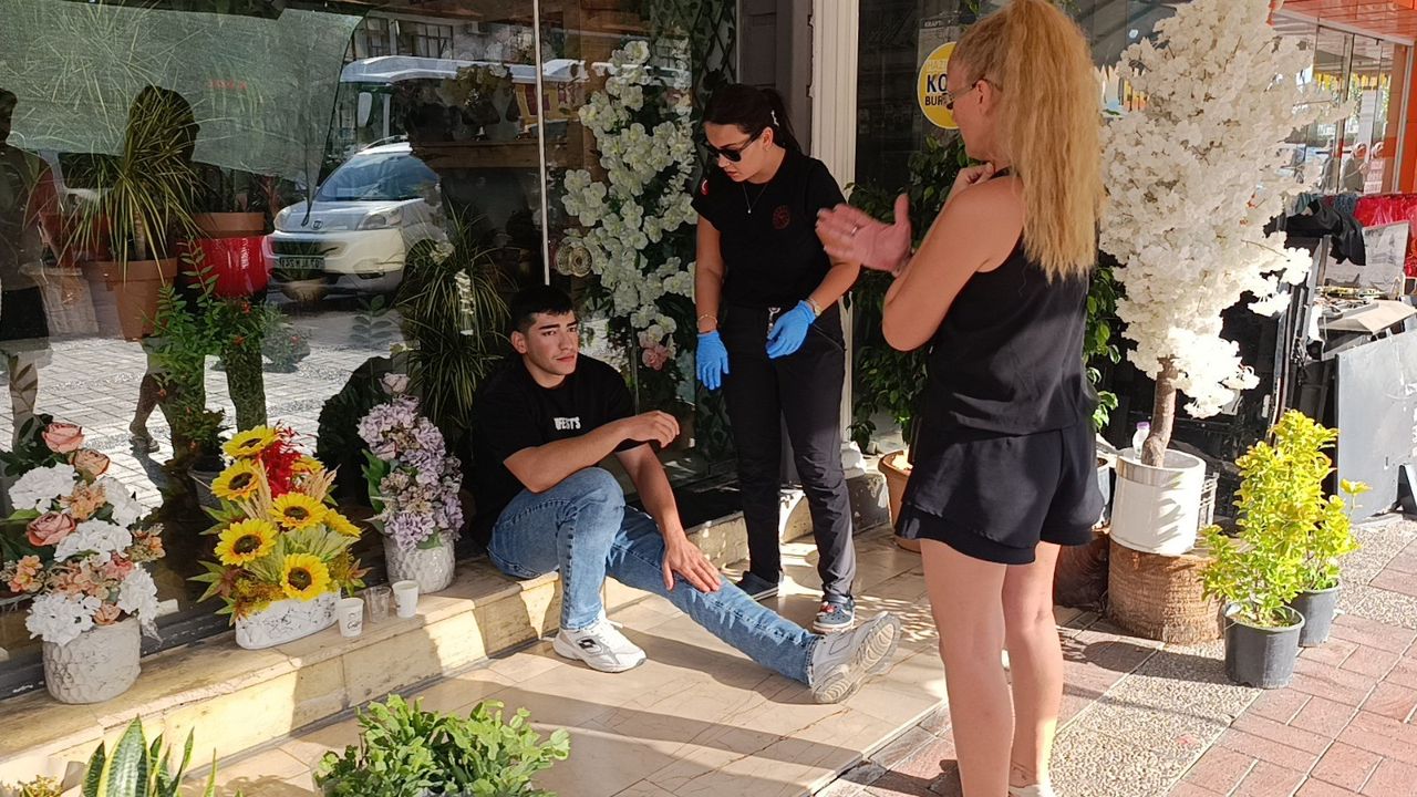 Manavgat'ta motosiklet sürücüsünün endişe verici kaza geçirmesi