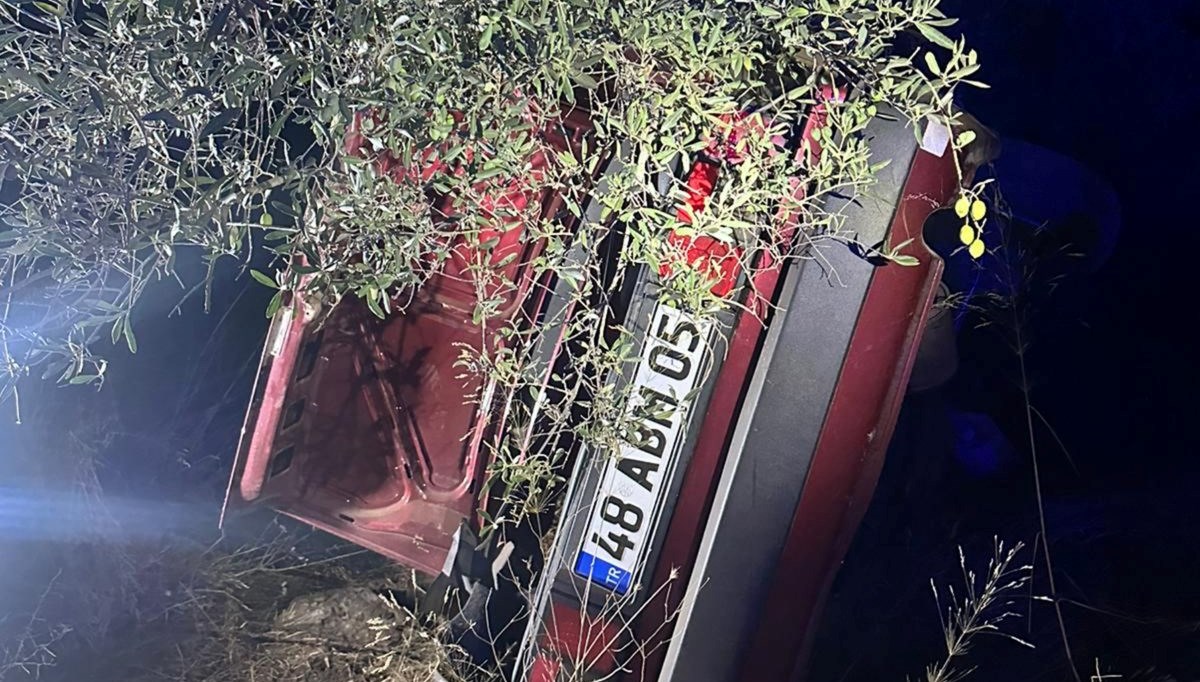 Milas'ta meydana gelen trafik kazasında 2 kişi hayatını kaybetti.
