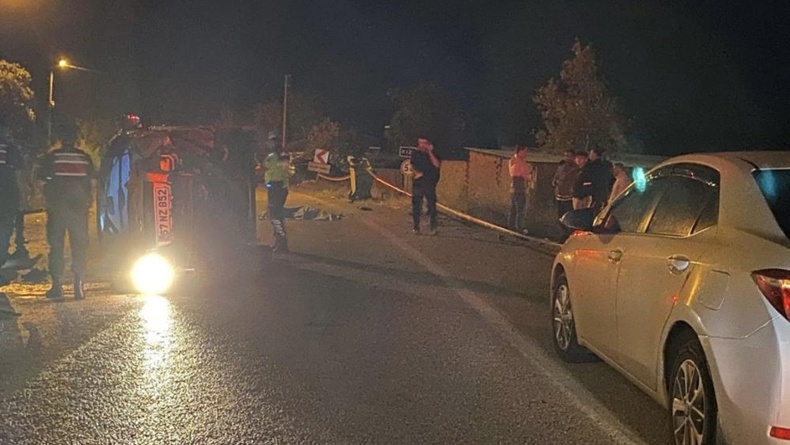 Balıkesir'de kaza: 1 kişi hayatını kaybetti, 3 kişi yaralandı.