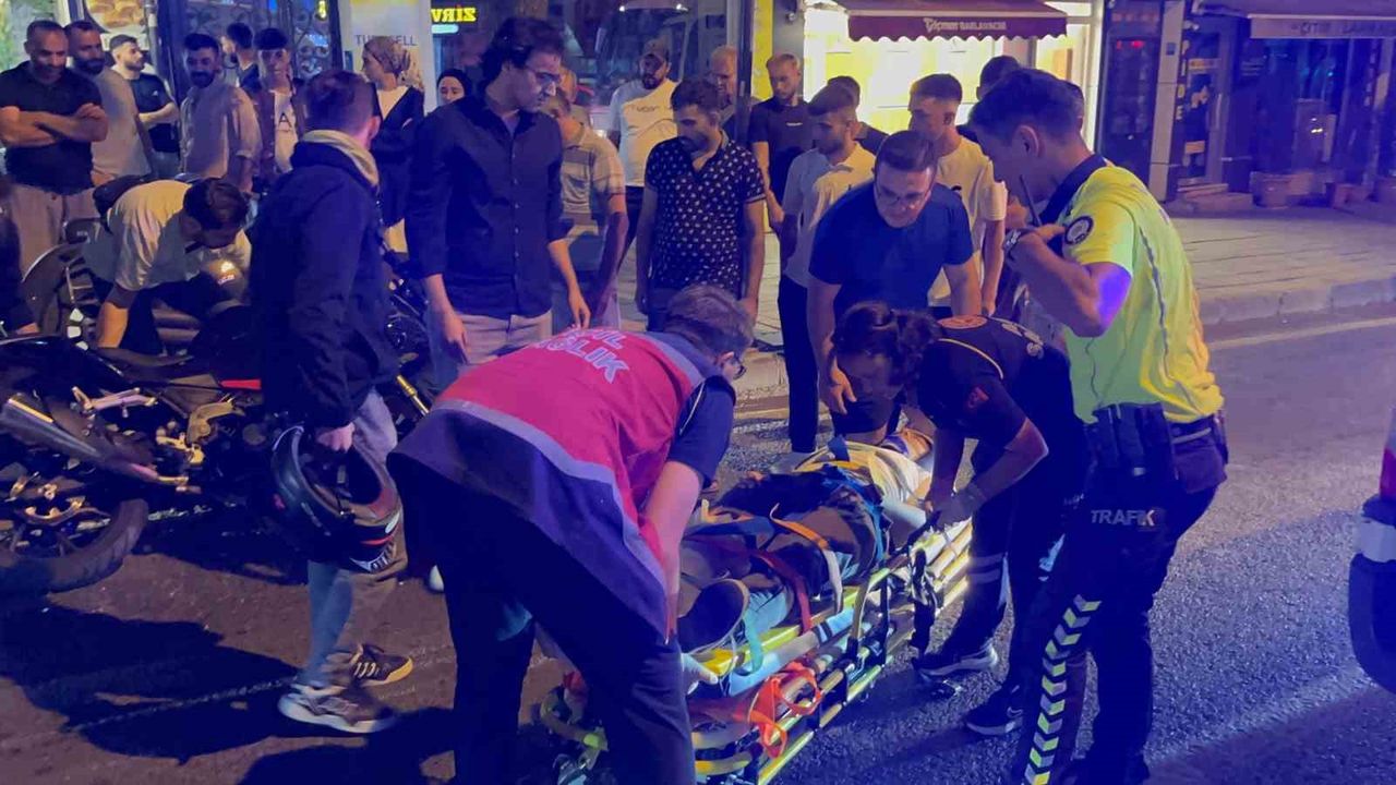 Kaza sonucu Çorlu'da 2 kişi yaralandı.