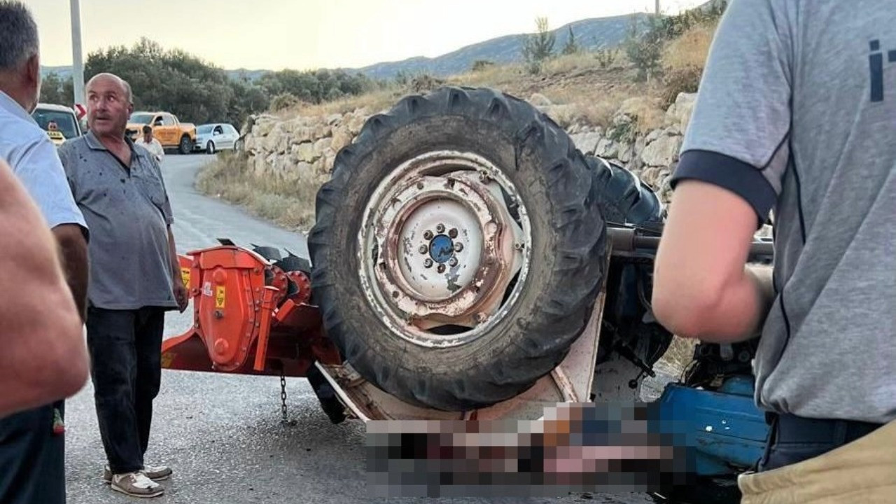 Genç traktörün altında hayatını kaybetti.